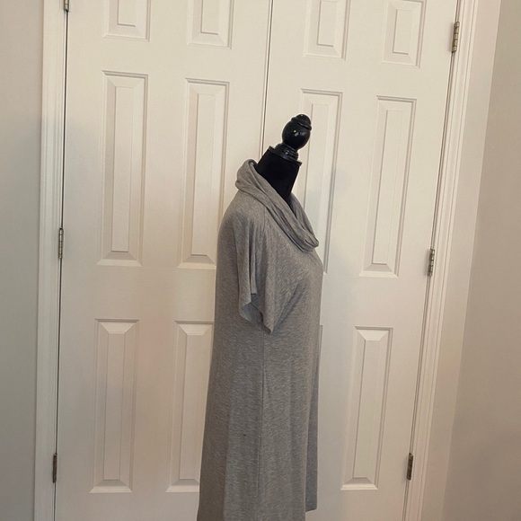 Lou and grey cowl neck T-shirt dress. Size small - Picture 3 of 7
